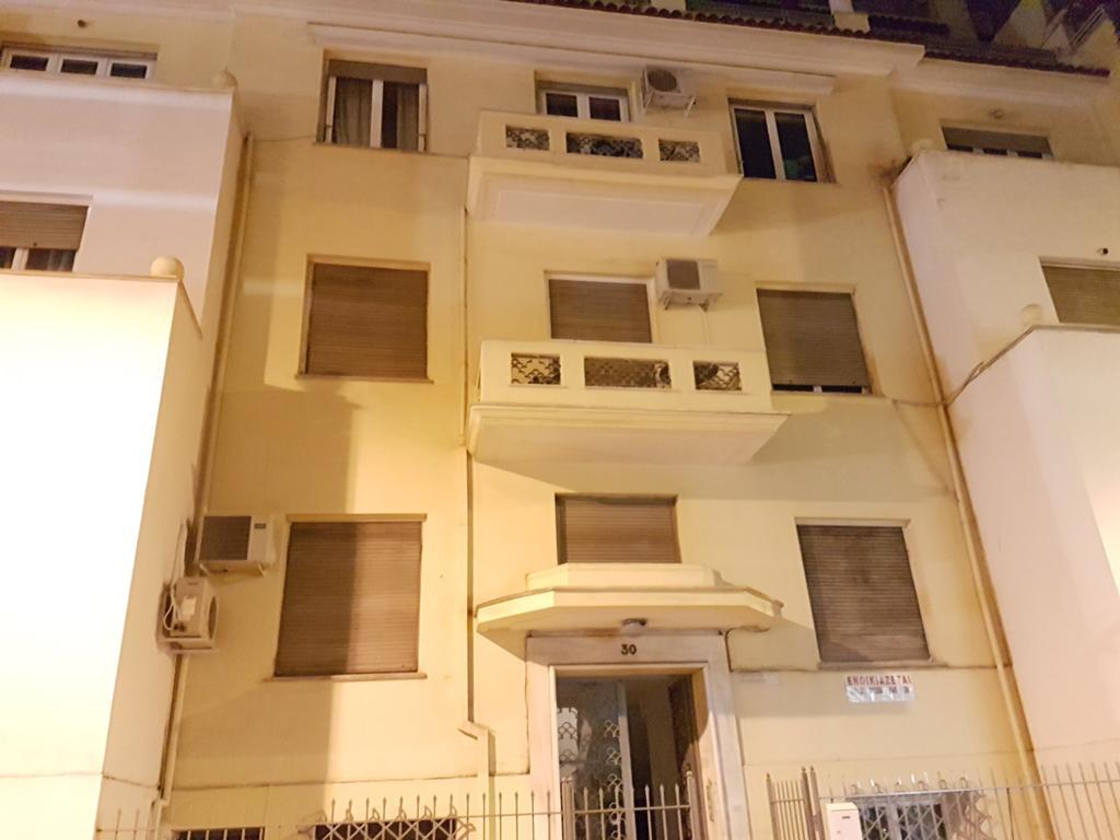 דירות Errathens Pine Red And Taupe - Athens Center מראה חיצוני תמונה