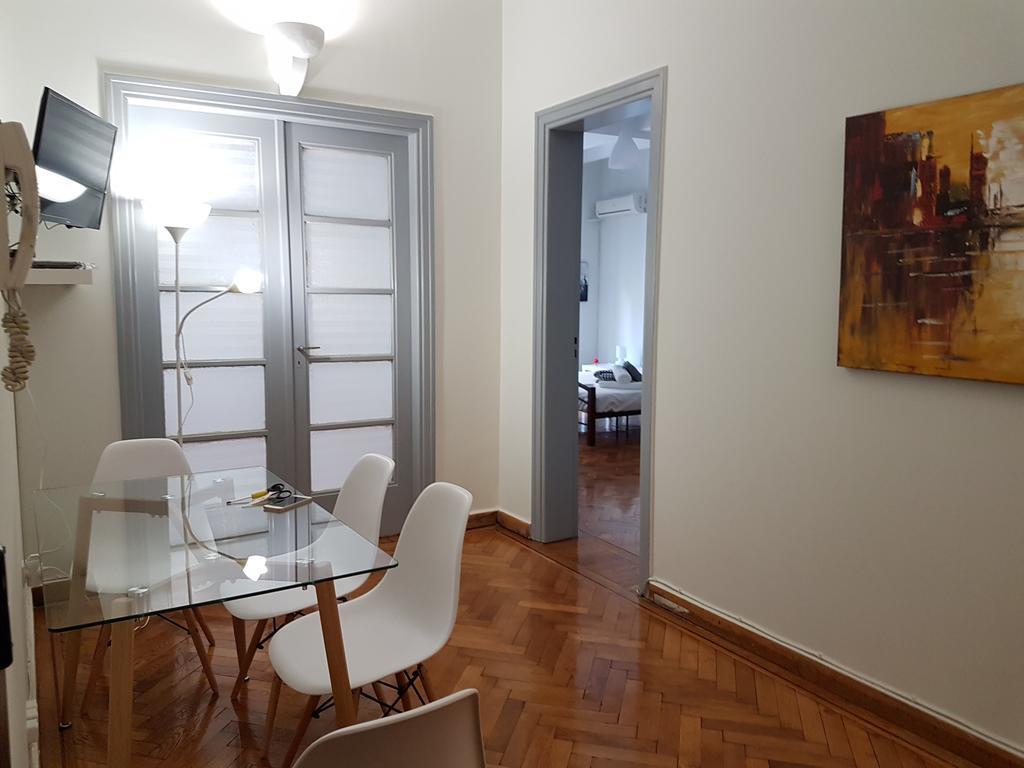 דירות Errathens Pine Red And Taupe - Athens Center מראה חיצוני תמונה