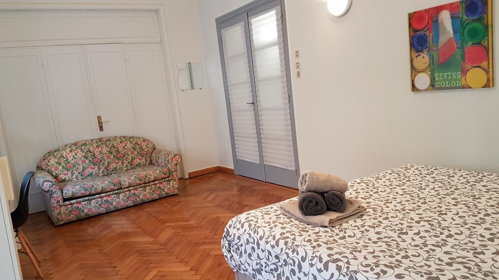 דירות Errathens Pine Red And Taupe - Athens Center מראה חיצוני תמונה