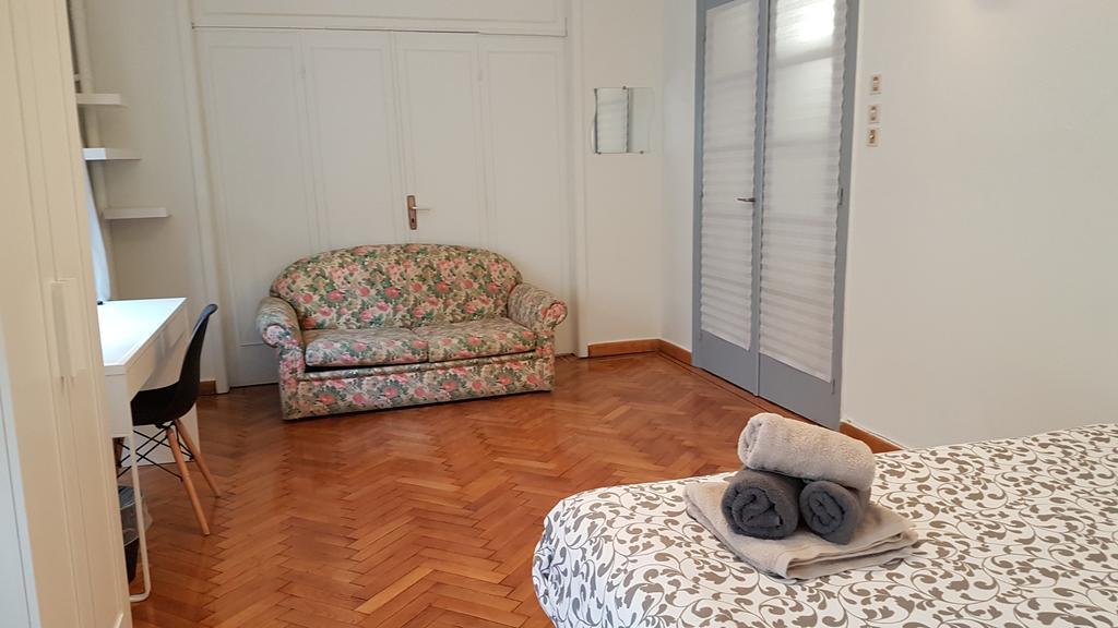 דירות Errathens Pine Red And Taupe - Athens Center מראה חיצוני תמונה