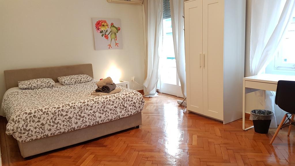 דירות Errathens Pine Red And Taupe - Athens Center מראה חיצוני תמונה