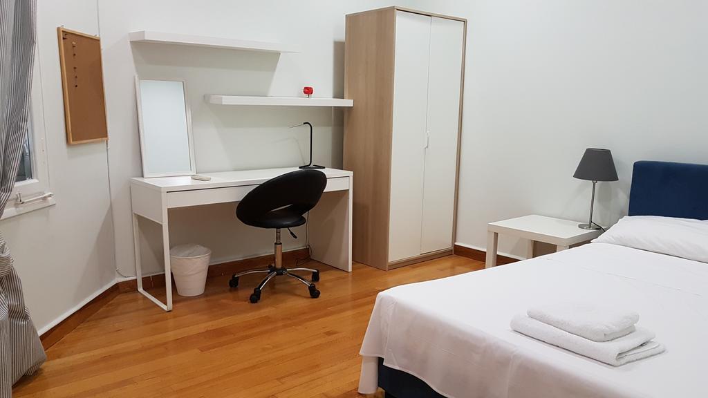 דירות Errathens Pine Red And Taupe - Athens Center מראה חיצוני תמונה